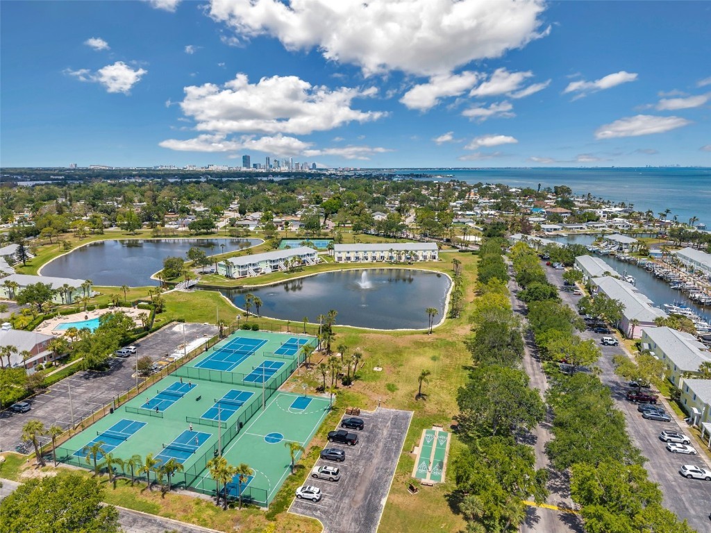 4768 Coquina Key Drive SE Saint Petersburg FL 33705 TB8375137 image46