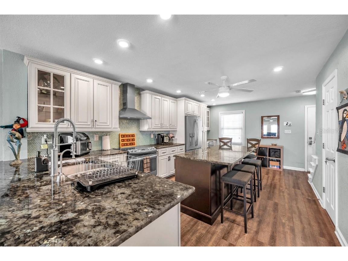 4768 Coquina Key Drive SE Saint Petersburg FL 33705 TB8375137 image5