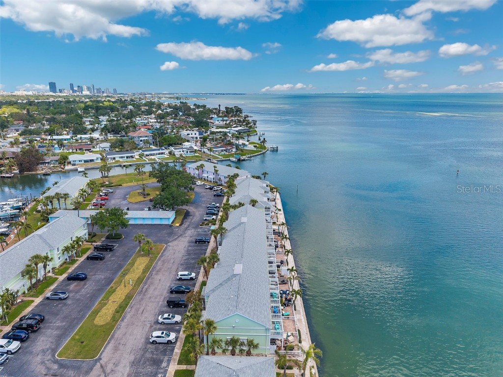 4768 Coquina Key Drive SE Saint Petersburg FL 33705 TB8375137 image64