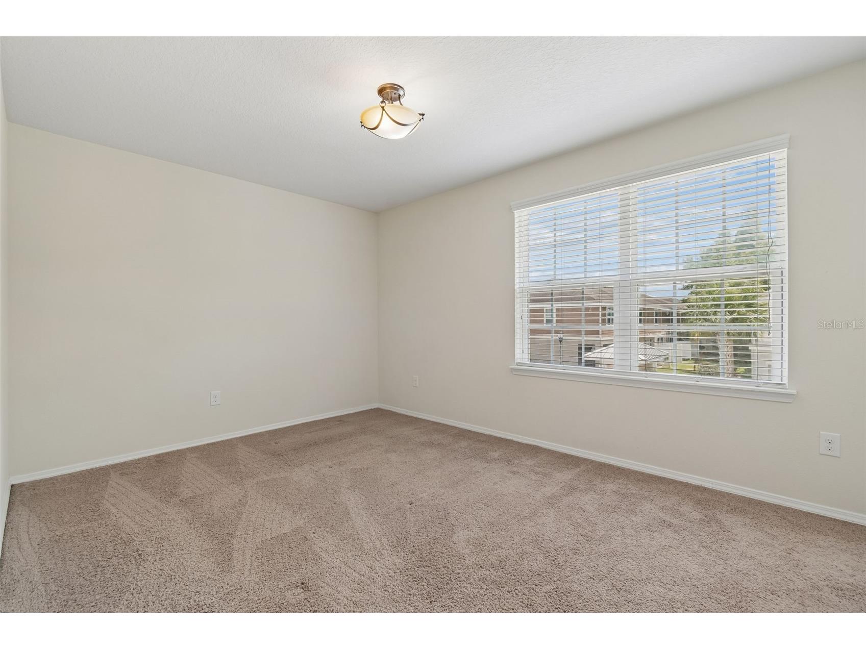 4768 White Sanderling Court Tampa FL 33619 TB8506552 image15