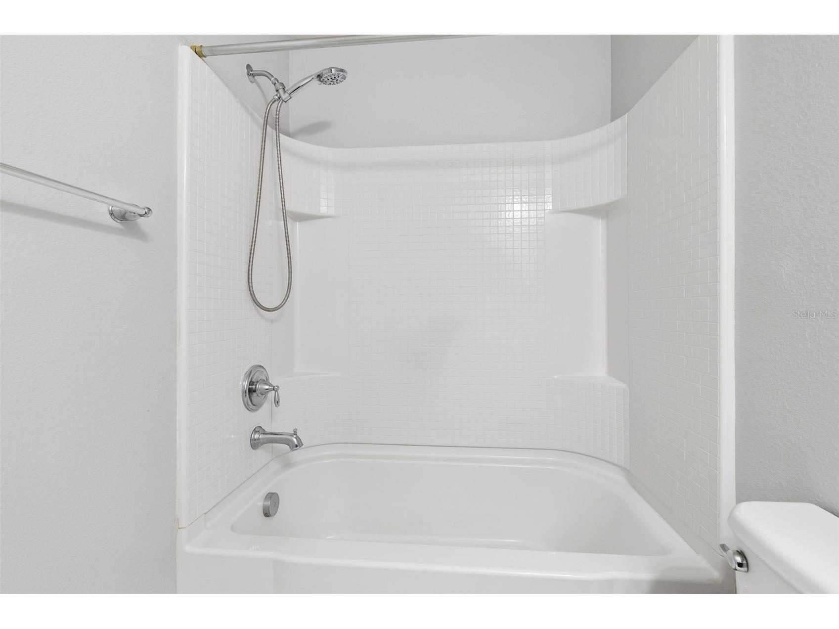 4768 White Sanderling Court Tampa FL 33619 TB8506552 image20