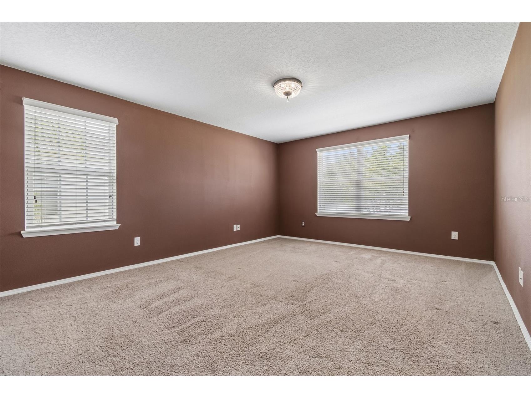 4768 White Sanderling Court Tampa FL 33619 TB8506552 image27