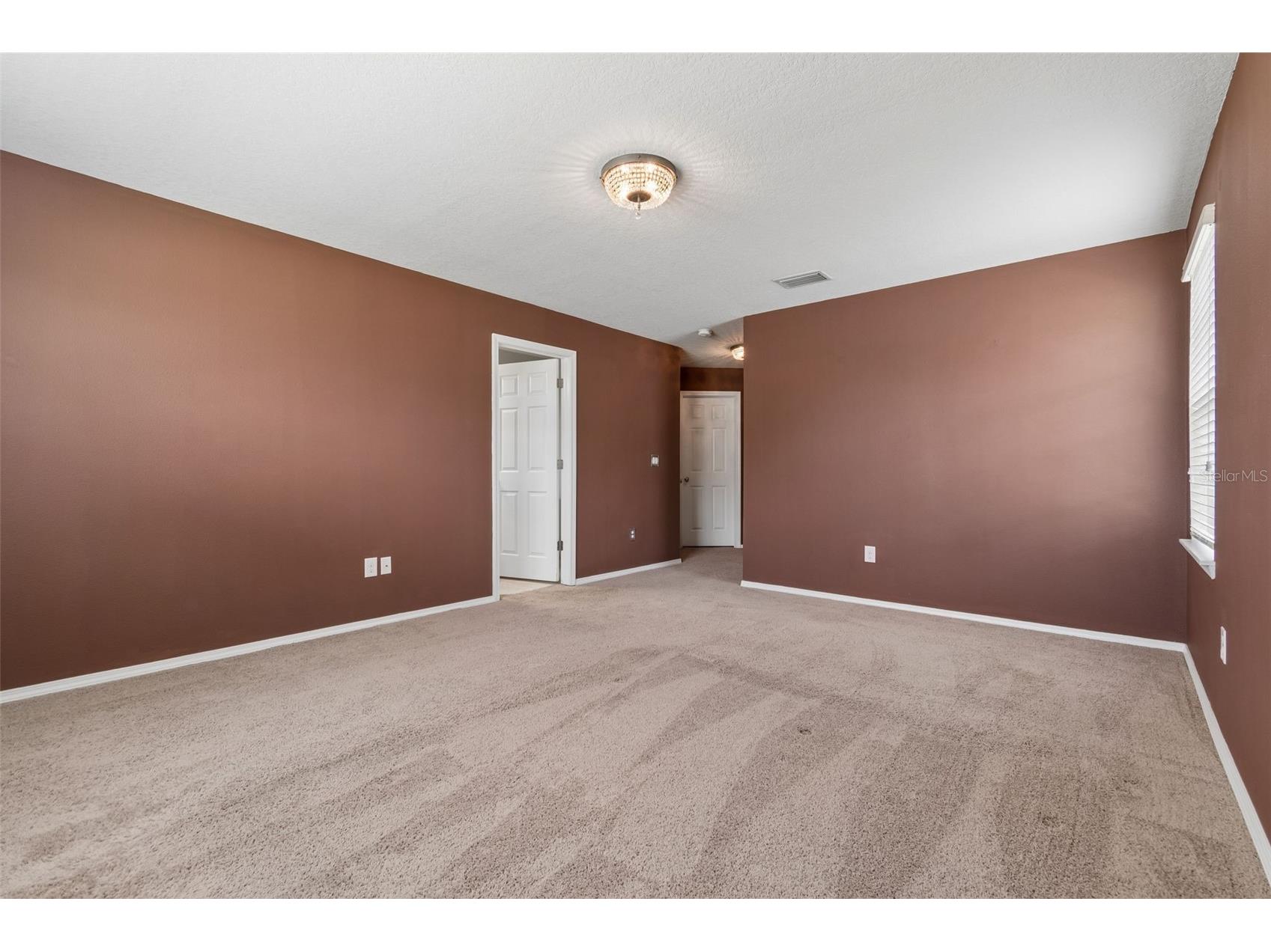 4768 White Sanderling Court Tampa FL 33619 TB8506552 image28