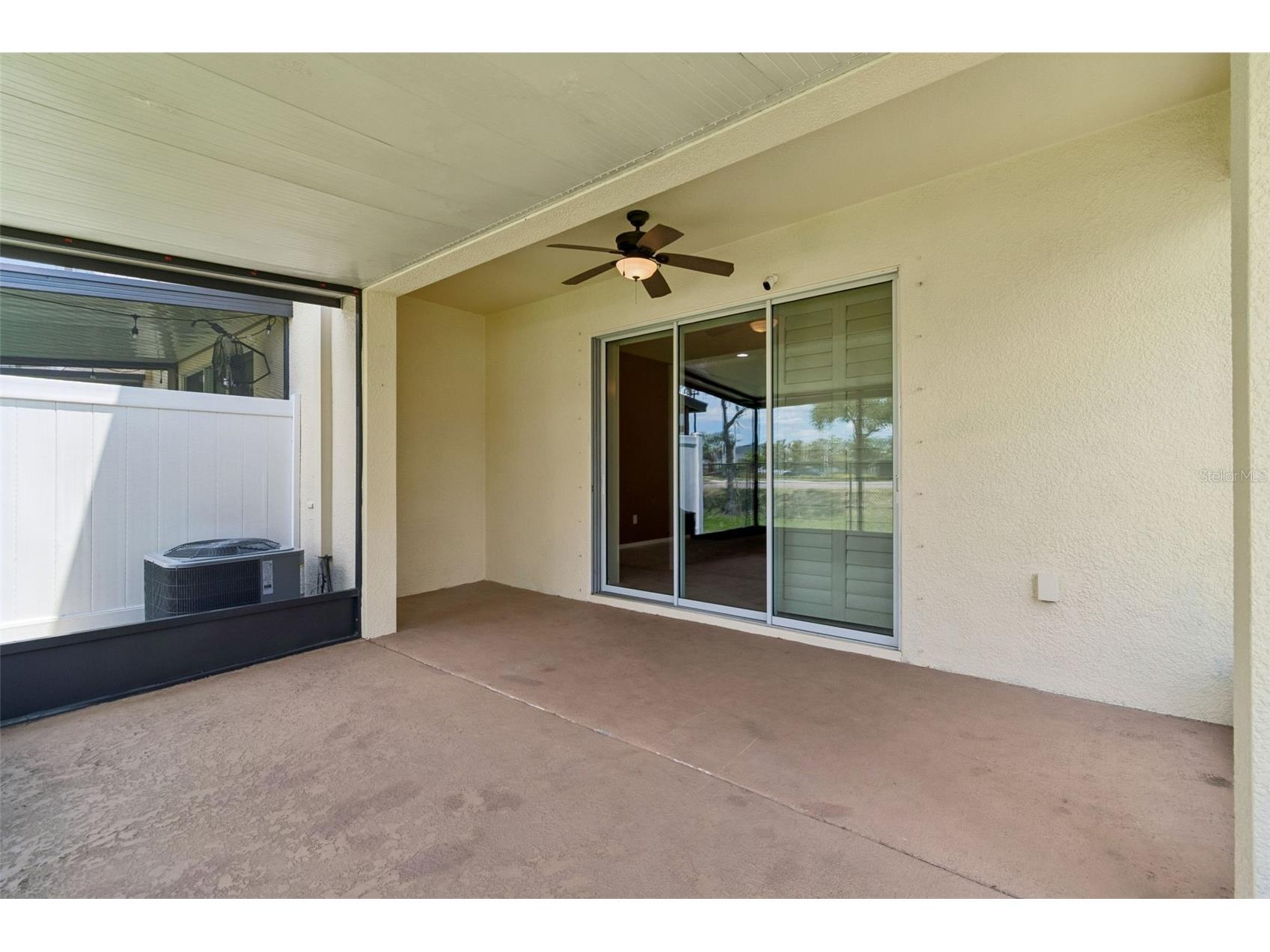 4768 White Sanderling Court Tampa FL 33619 TB8506552 image35
