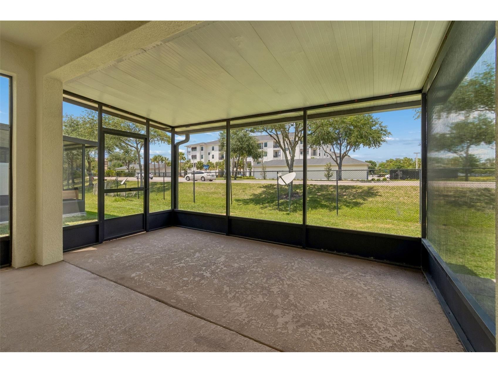 4768 White Sanderling Court Tampa FL 33619 TB8506552 image36