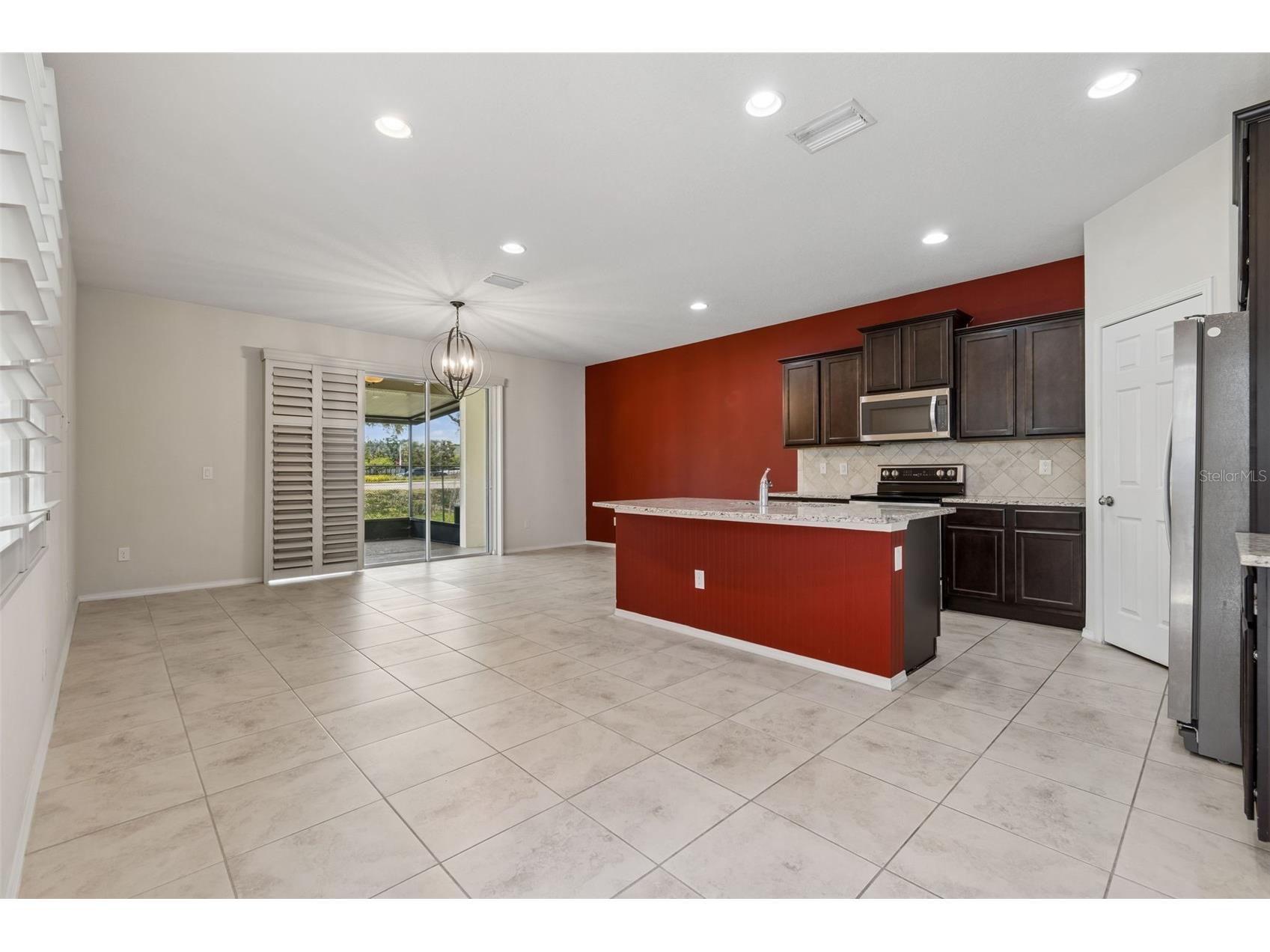 4768 White Sanderling Court Tampa FL 33619 TB8506552 image4