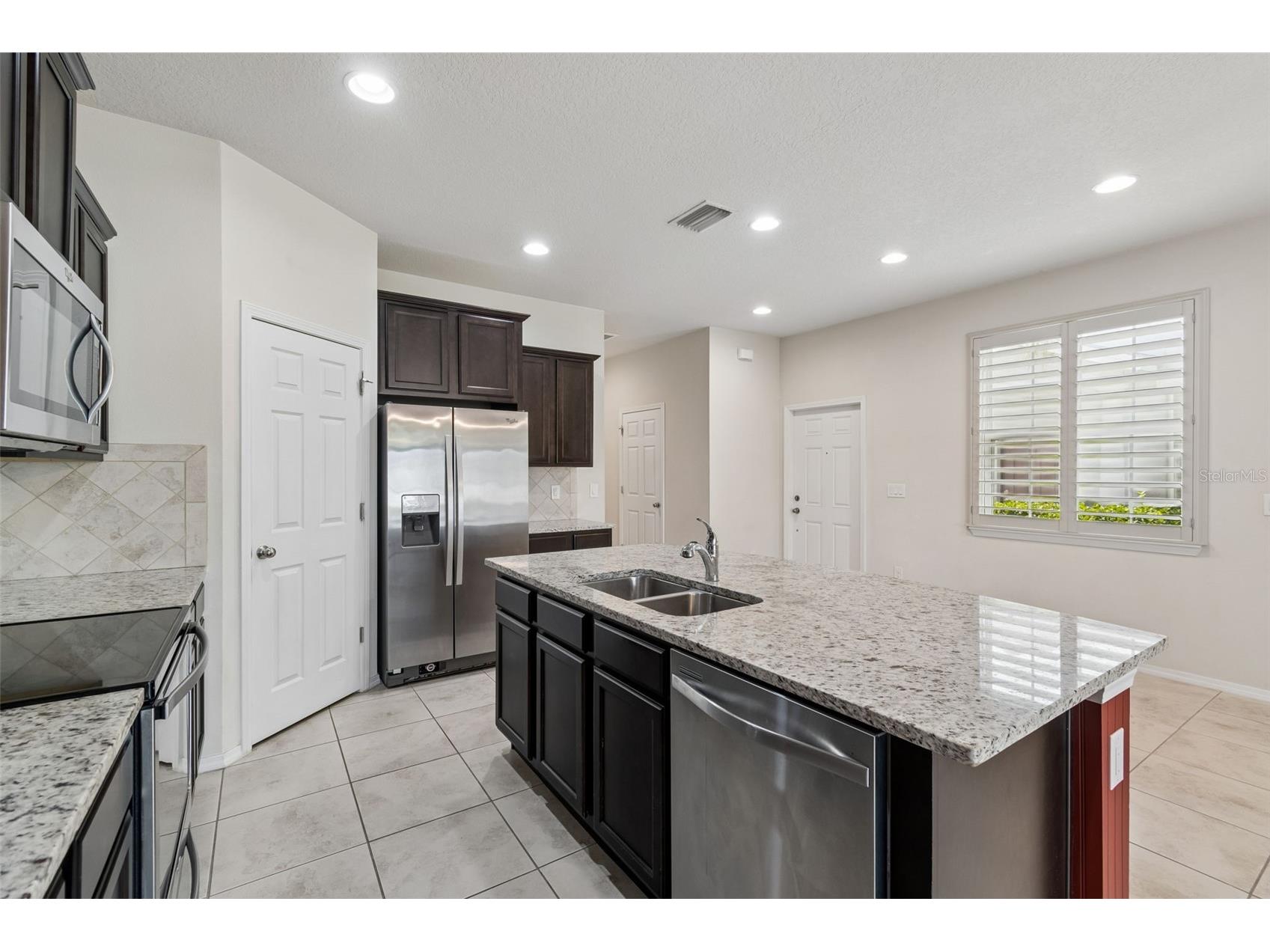 4768 White Sanderling Court Tampa FL 33619 TB8506552 image7