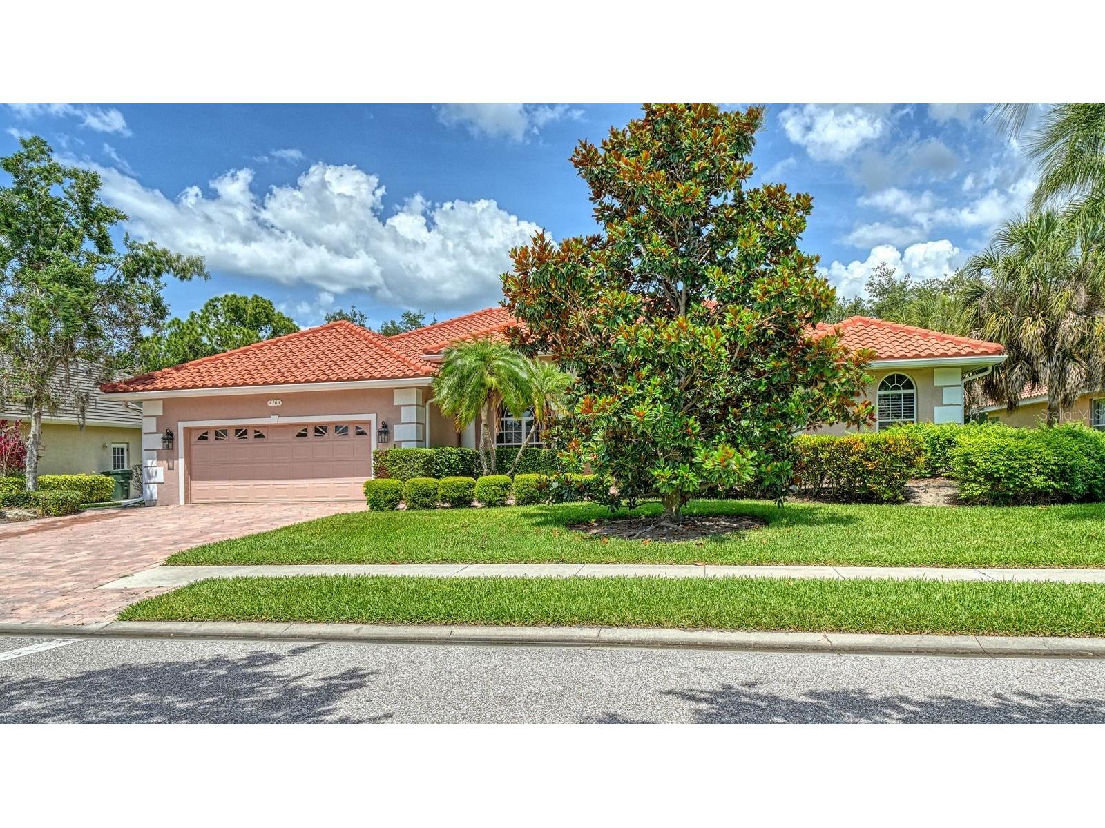 4769 Sweetmeadow Circle Sarasota FL 34238 A4695261 image1
