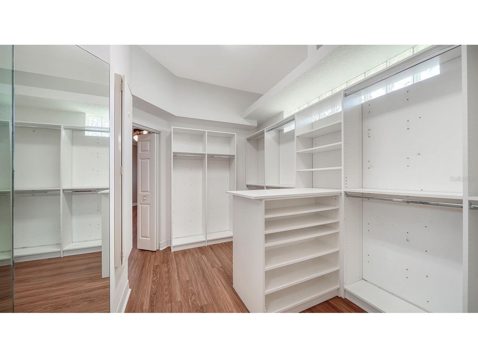 4769 Sweetmeadow Circle Sarasota FL 34238 A4695261 image36