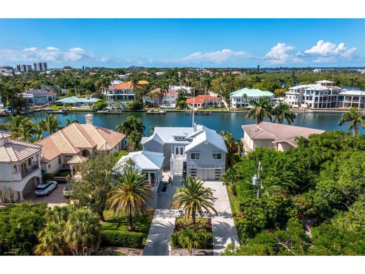 477 Mckinley Drive Sarasota FL 34236 A4583863 image1