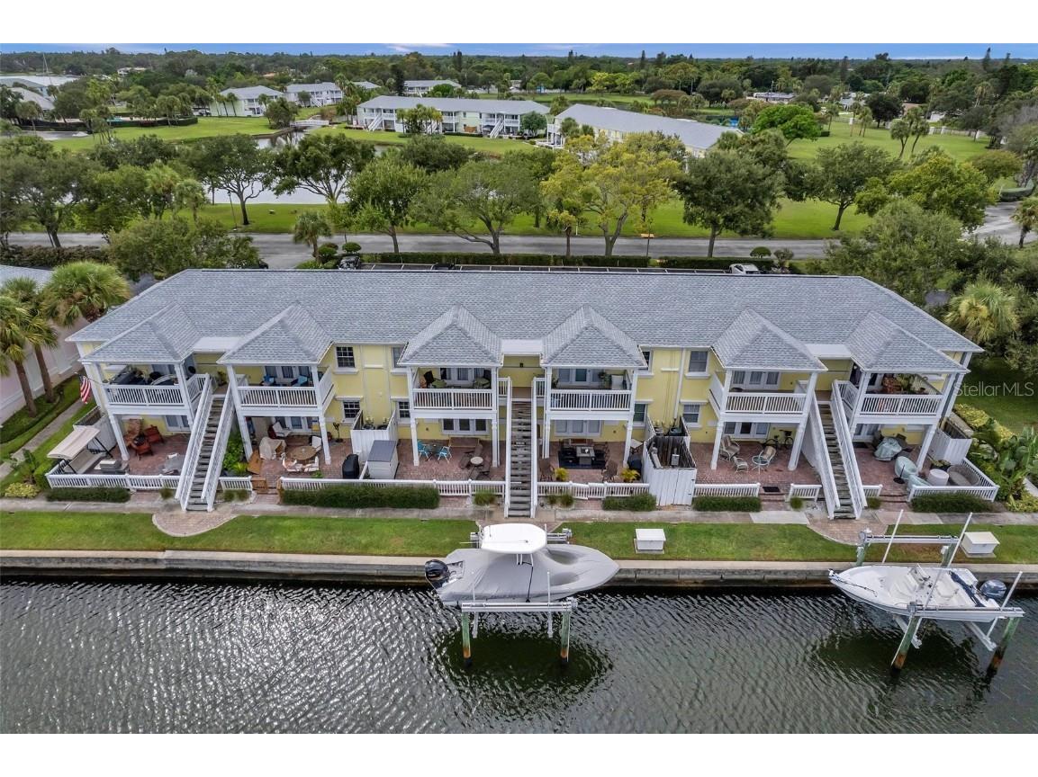 4770 Beach Drive SE #B Saint Petersburg FL 33705 - TAMPA BAY U8211109 image1