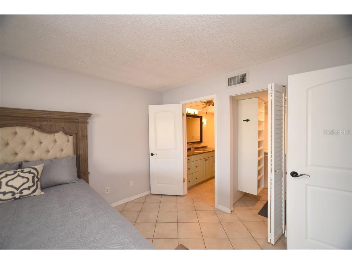 4770 Brittany Drive S #16 Saint Petersburg FL 33715 TB8448332 image10