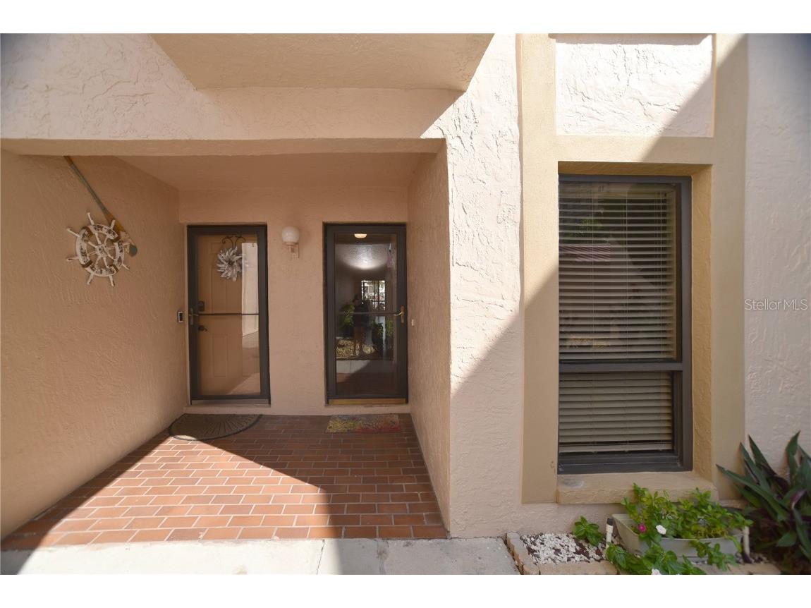 4770 Brittany Drive S #16 Saint Petersburg FL 33715 TB8448332 image2