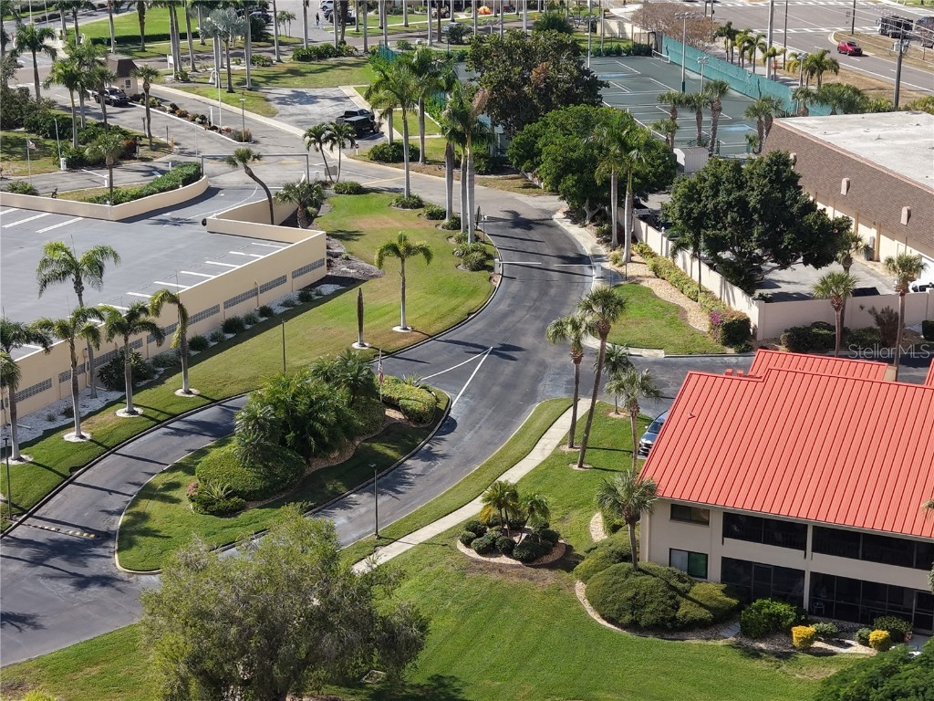 4770 Brittany Drive S #16 Saint Petersburg FL 33715 TB8448332 image45