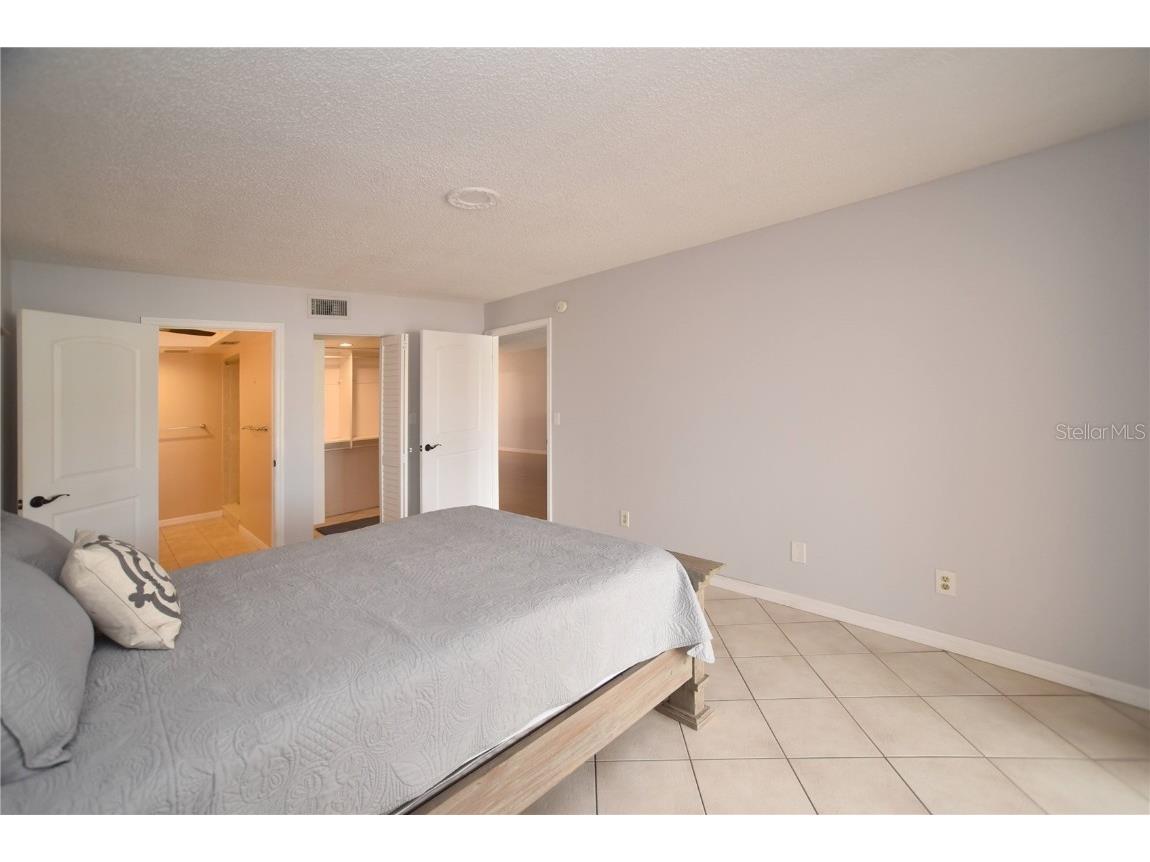 4770 Brittany Drive S #16 Saint Petersburg FL 33715 TB8448332 image7