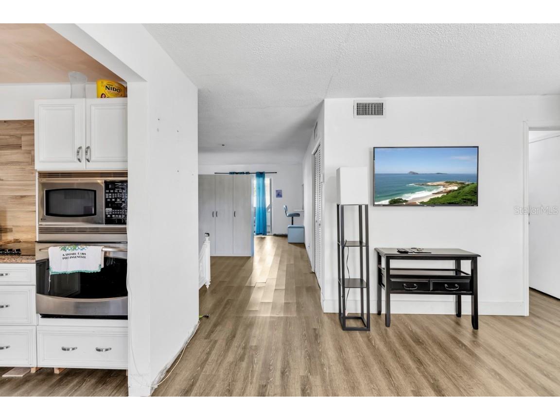 4770 NW 10th Court #106 Plantation FL 33313 O6368131 image3