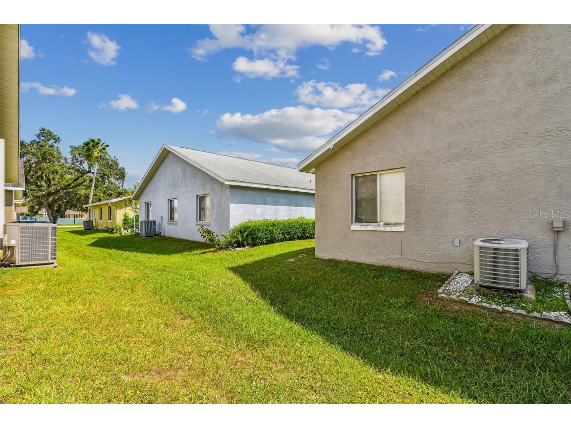 4770 Silver Circle Zephyrhills FL 33541 TB8447956 image37