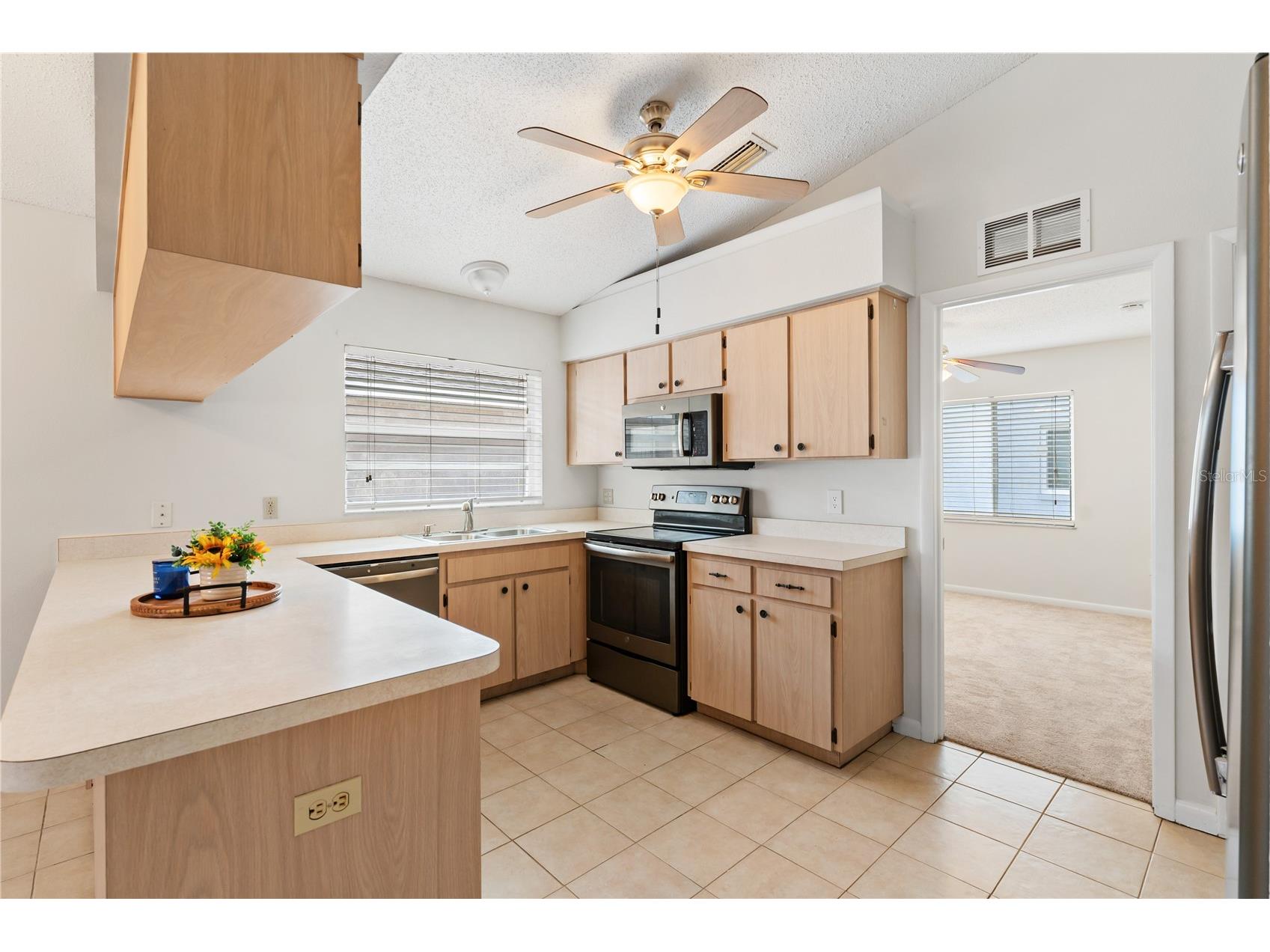 4770 Silver Circle Zephyrhills FL 33541 TB8490689 image2