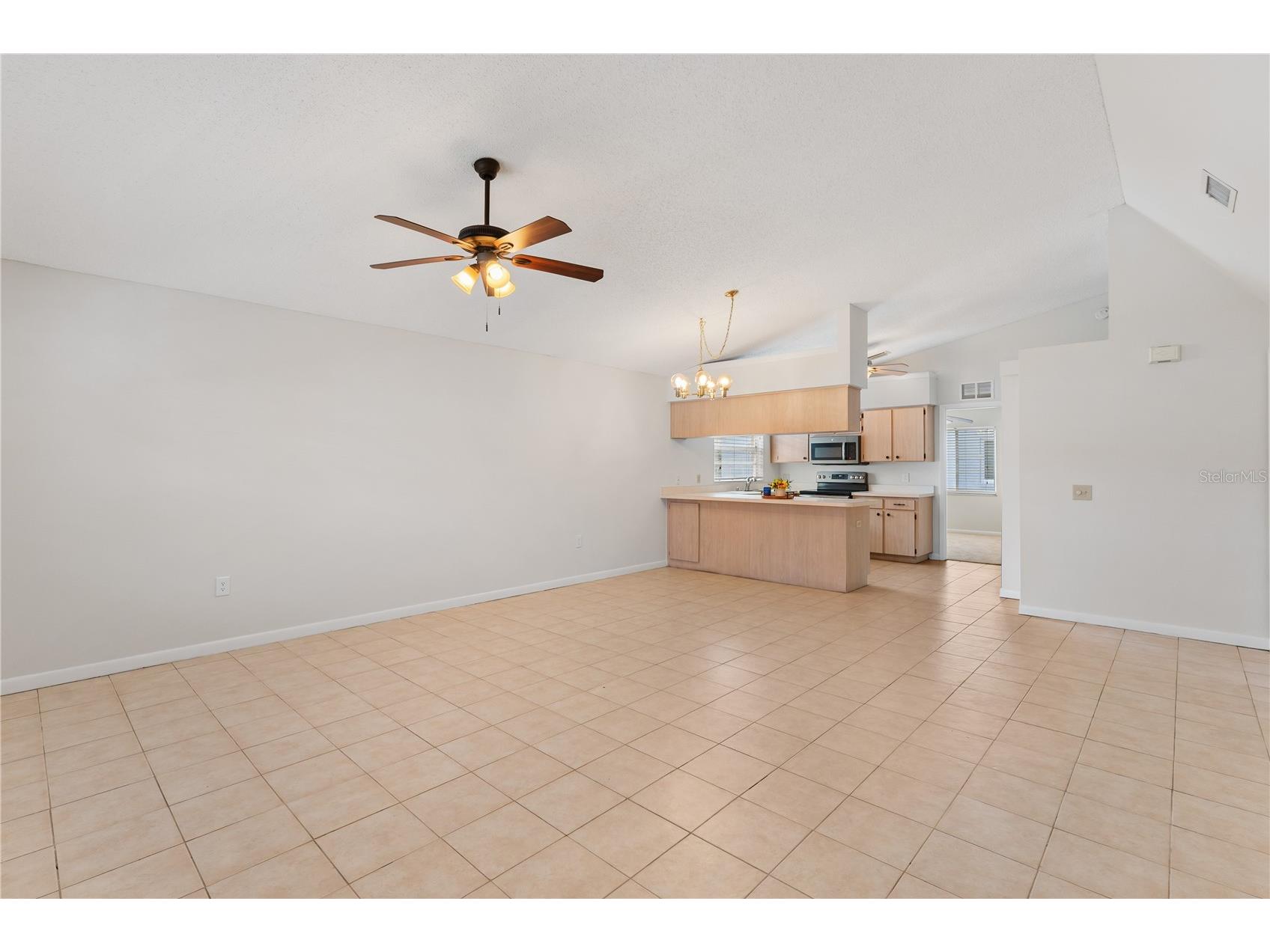 4770 Silver Circle Zephyrhills FL 33541 TB8490689 image4