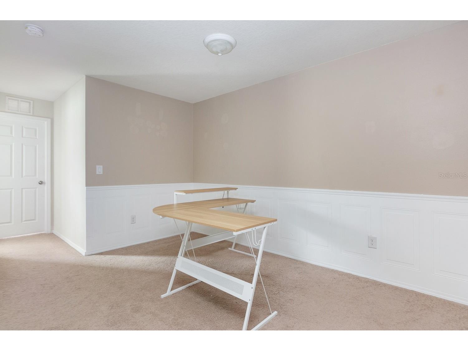 4770 White Sanderling Court Tampa FL 33619 TB8526523 image19