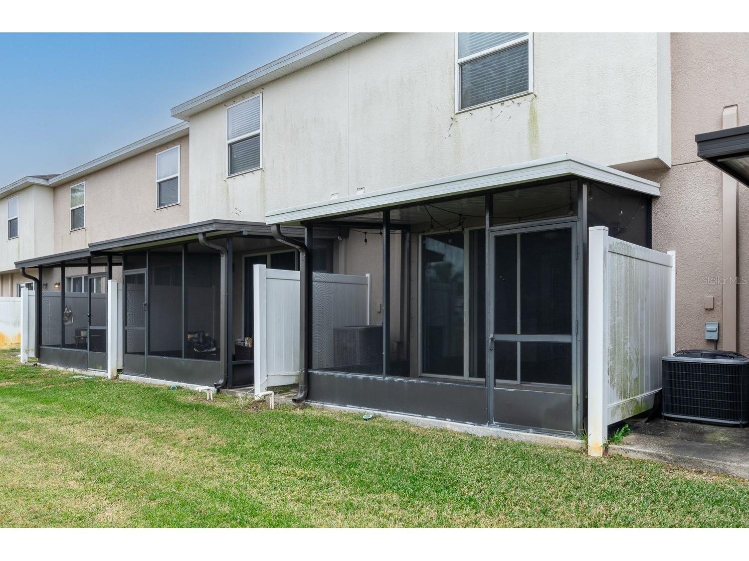 4770 White Sanderling Court Tampa FL 33619 TB8526523 image22