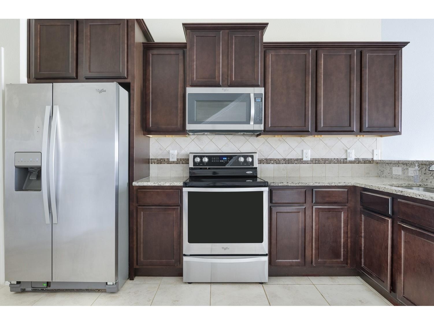 4770 White Sanderling Court Tampa FL 33619 TB8526523 image7