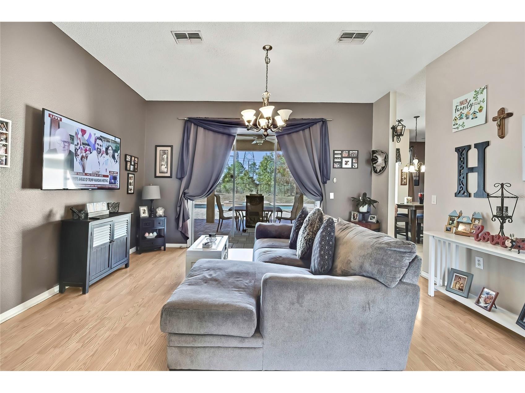 4771 Sand Ridge Boulevard Spring Hill FL 34609 W7884092 image2
