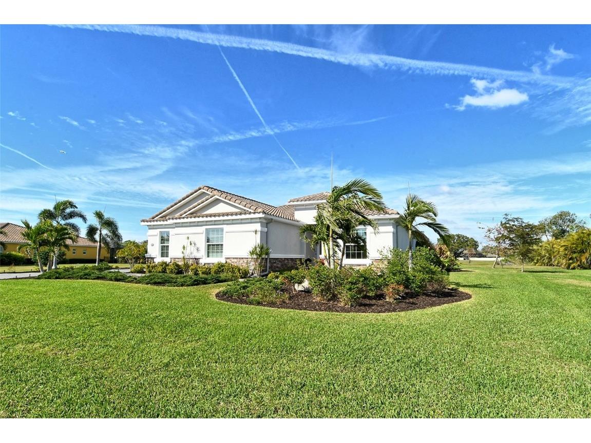 4772 Vasca Drive Sarasota FL 34240 A4642740 image1