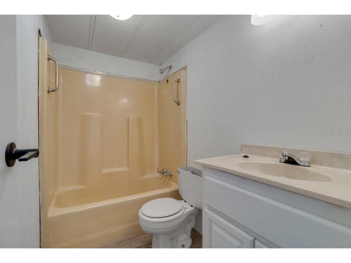 4773 E C-48 Center Hill FL 33514 OM709383 image33