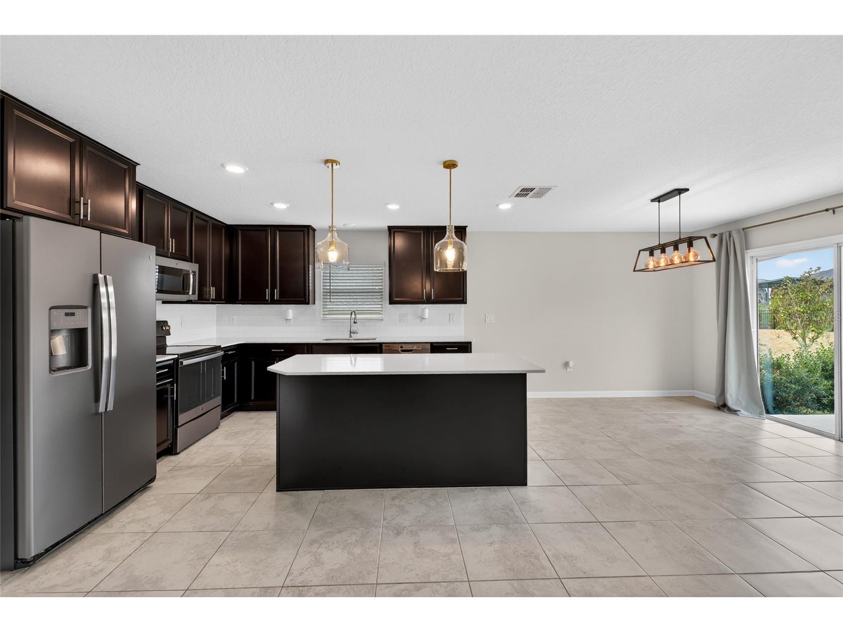 4773 Magnetite Loop Mount Dora FL 32757 TB8478408 image2