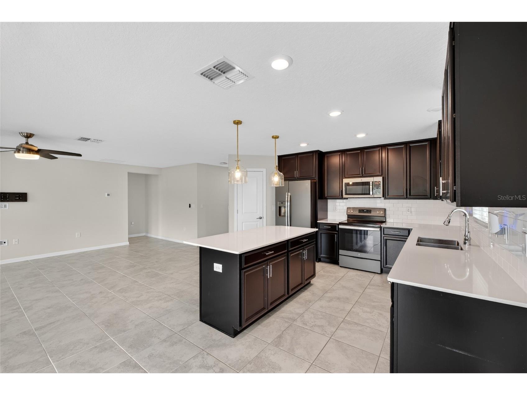 4773 Magnetite Loop Mount Dora FL 32757 TB8478408 image3