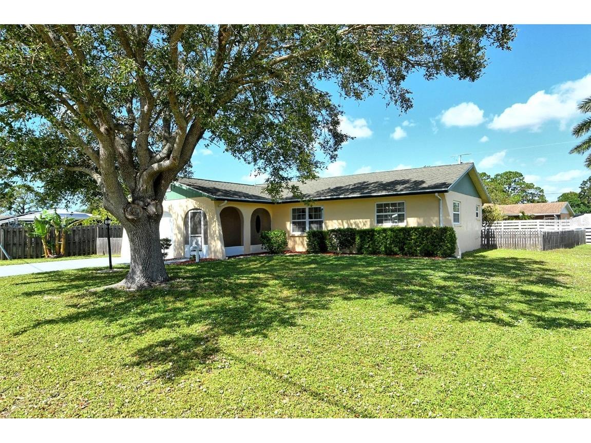 4773 Spahn Street Sarasota FL 34232 A4626810 image1