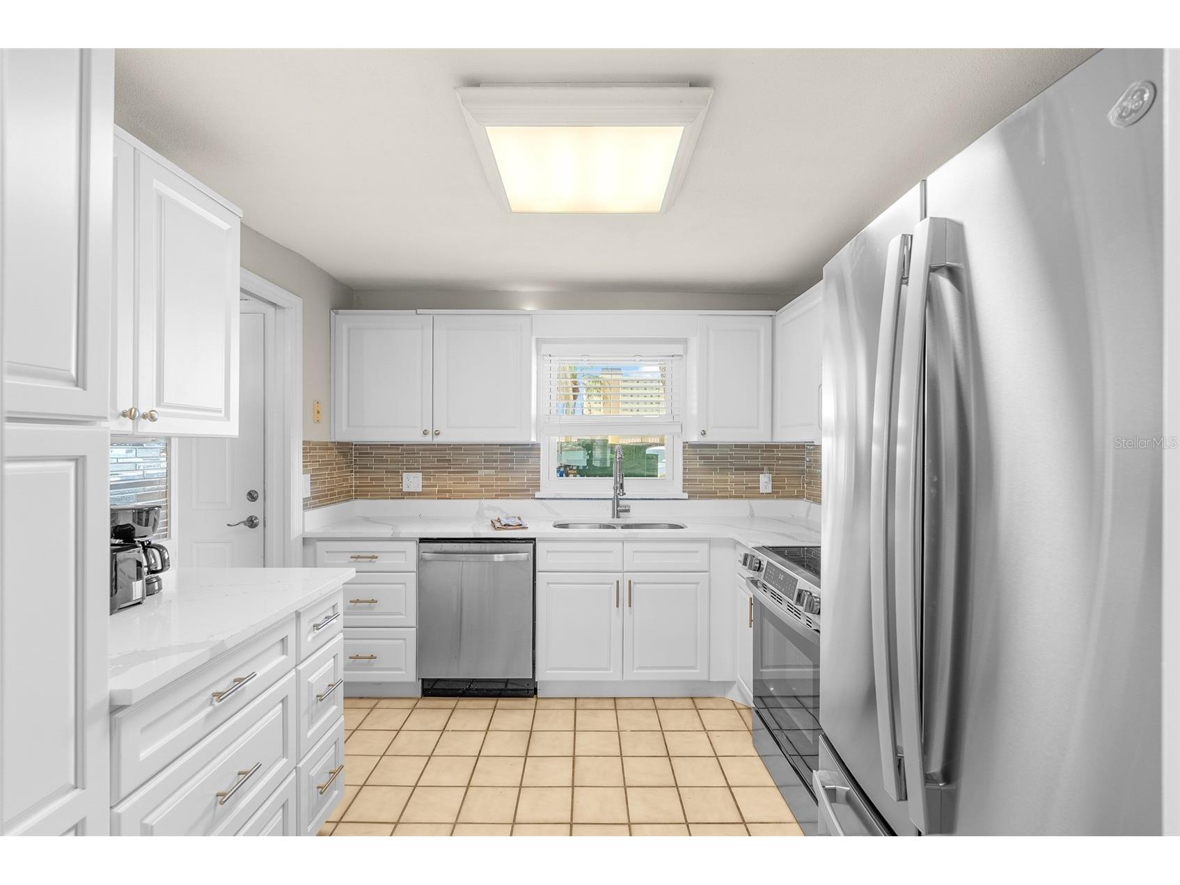 4775 Cove Cir Circle N #104 Saint Petersburg FL 33708 TB8501136 image11