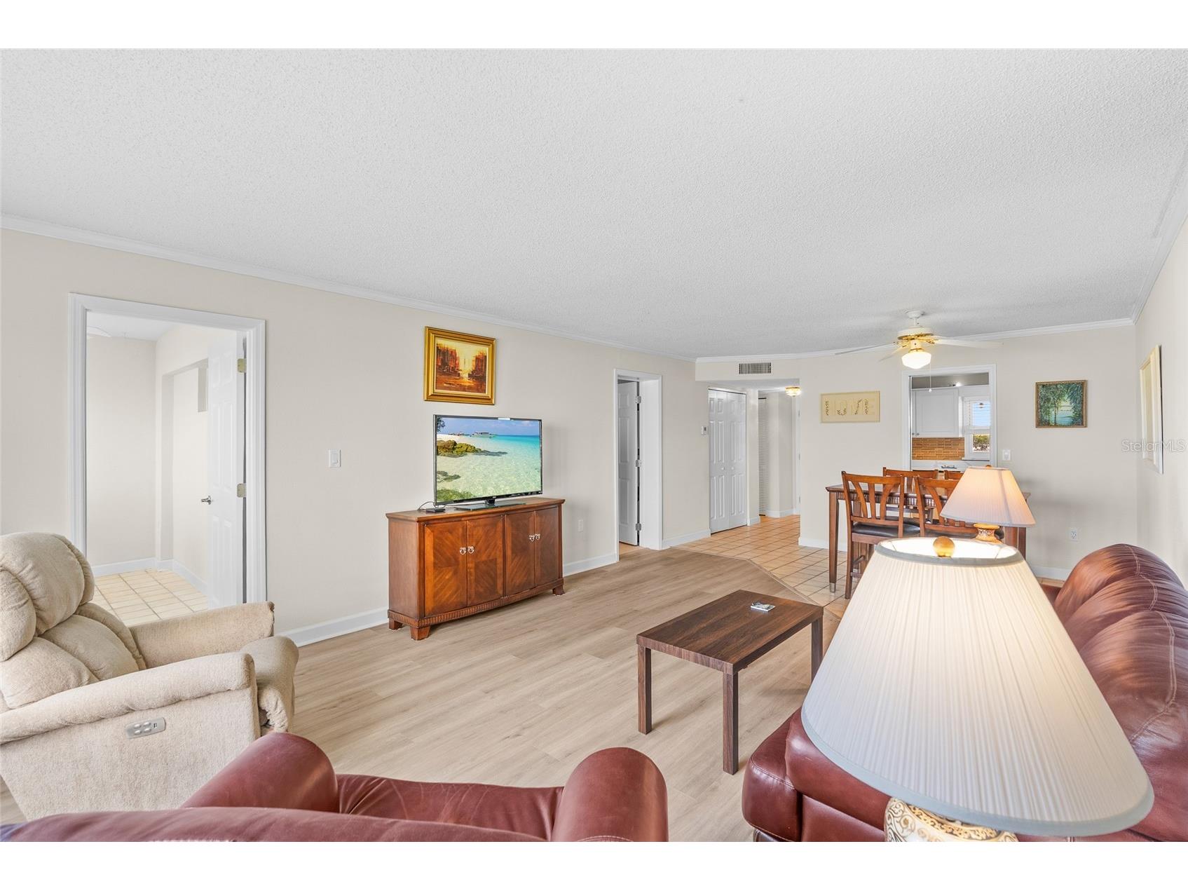 4775 Cove Cir Circle N #104 Saint Petersburg FL 33708 TB8501136 image17