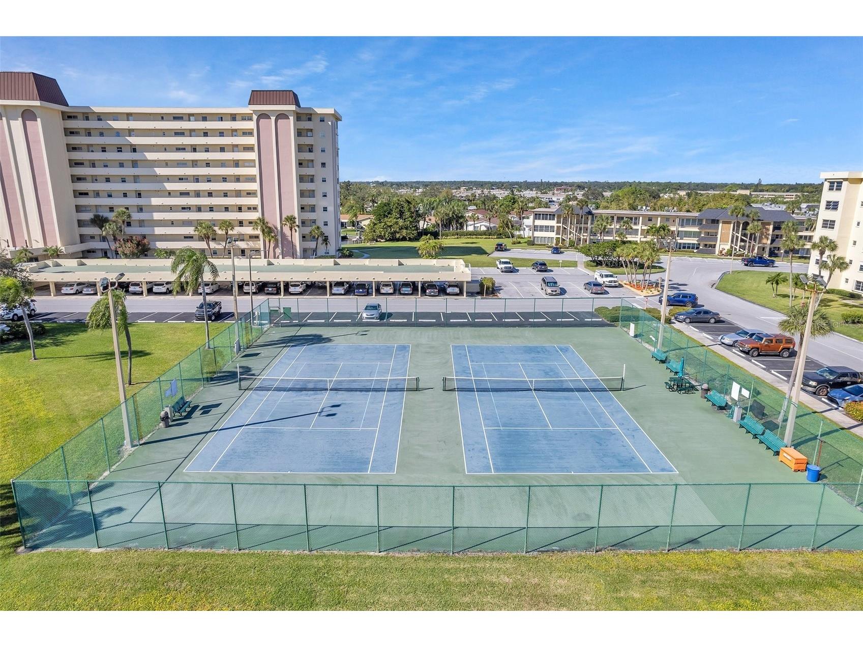 4775 Cove Cir Circle N #104 Saint Petersburg FL 33708 TB8501136 image43