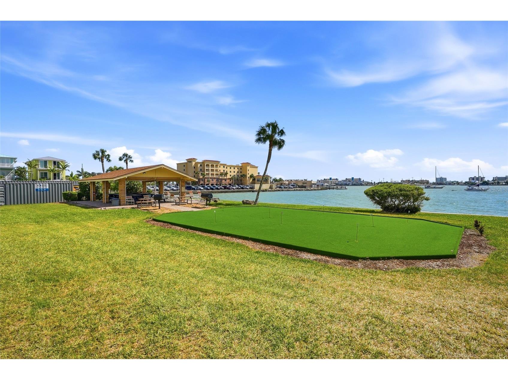 4775 Cove Cir Circle N #104 Saint Petersburg FL 33708 TB8501136 image48