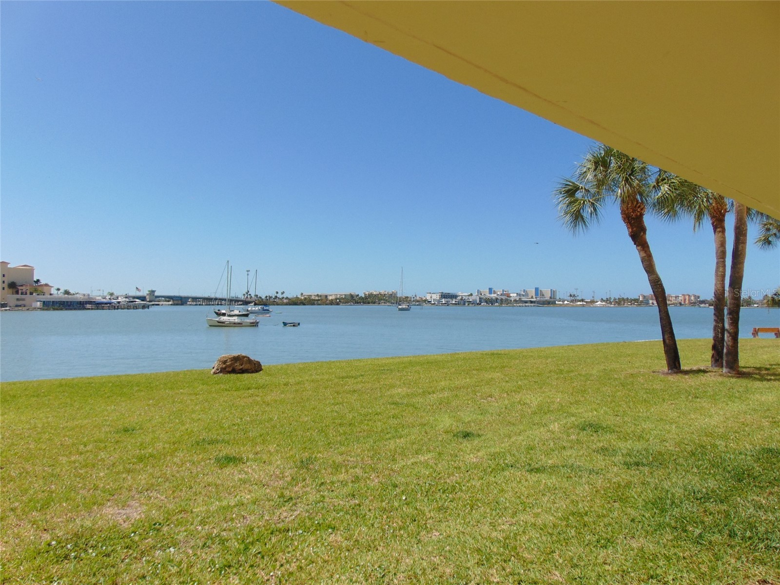 4775 Cove Cir Circle N #104 Saint Petersburg FL 33708 TB8501136 image5