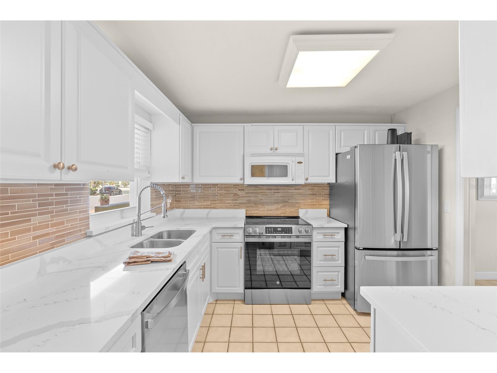 4775 Cove Cir Circle N #104 Saint Petersburg FL 33708 TB8501136 image9