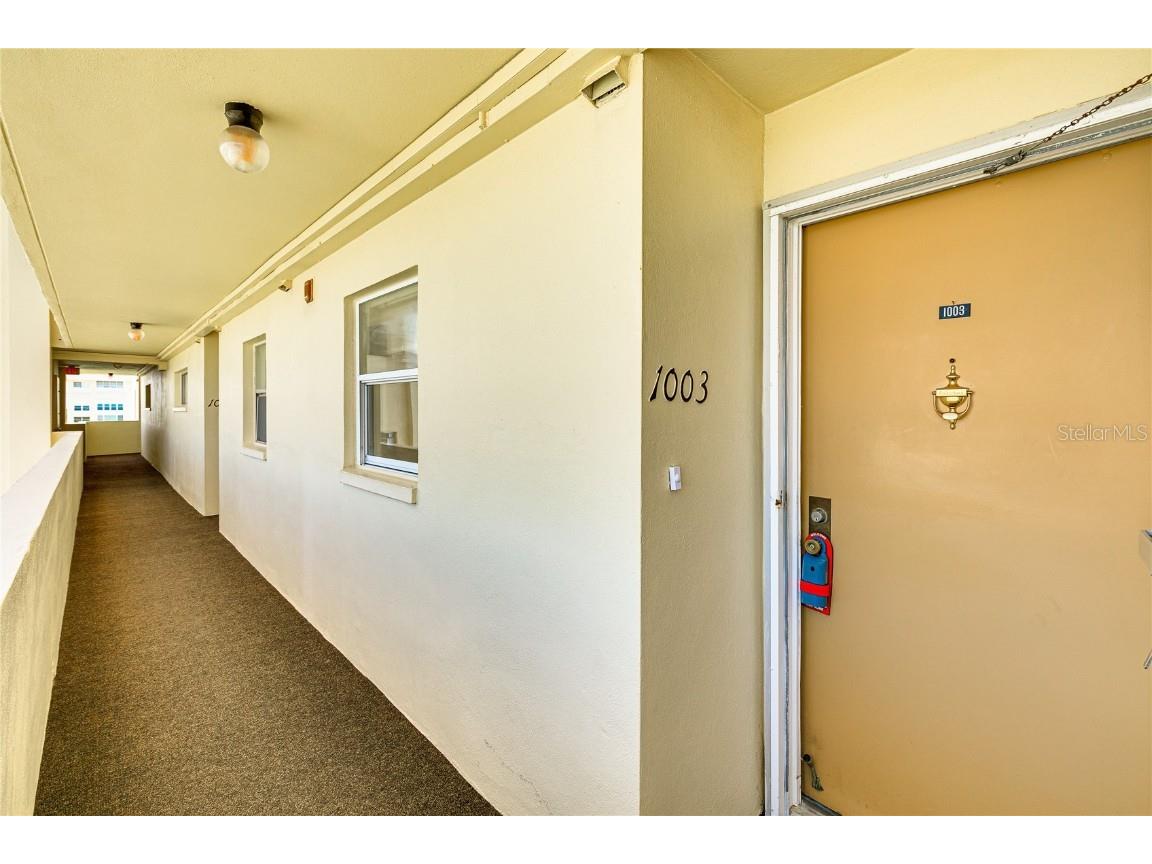 4775 Cove Circle #1003 Saint Petersburg FL 33708 U8200918 image1