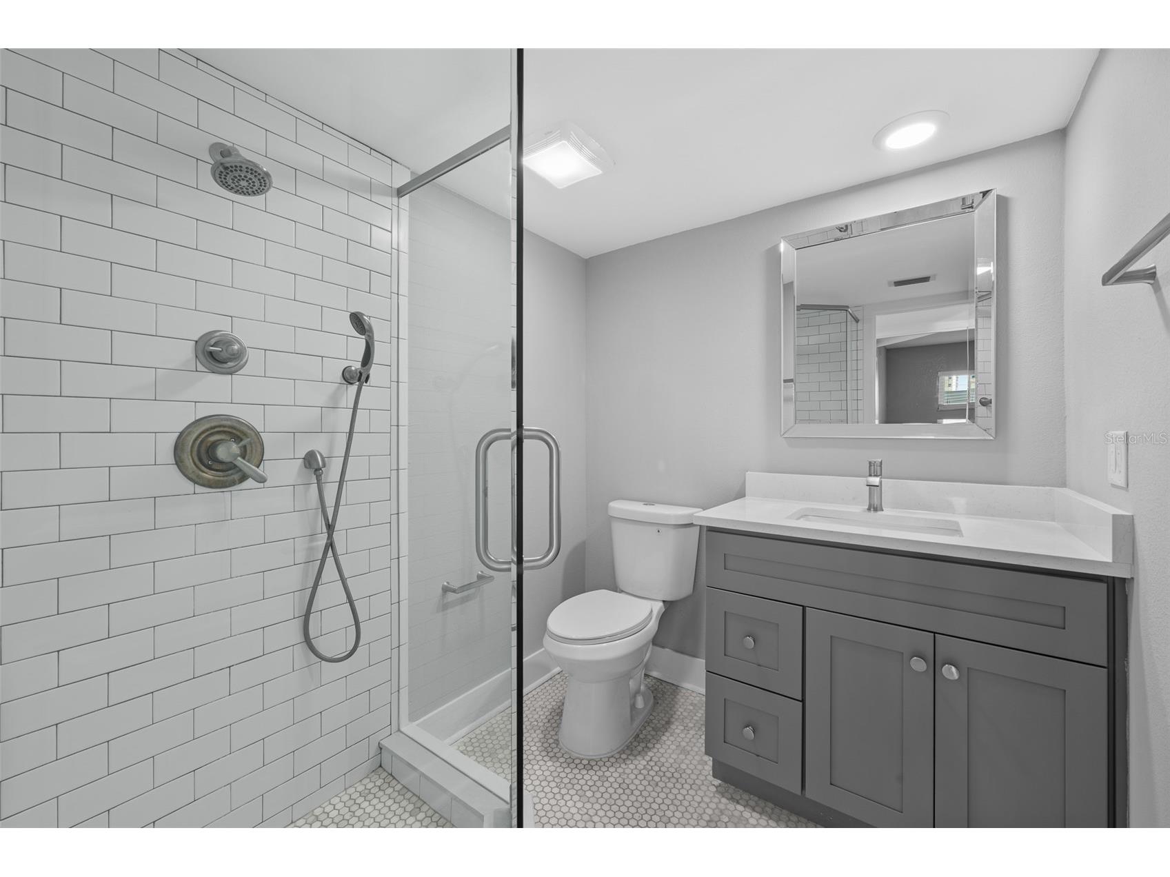 4775 Cove Circle #103 Saint Petersburg FL 33708 - BOCA CIEGA BAY O6398514 image19