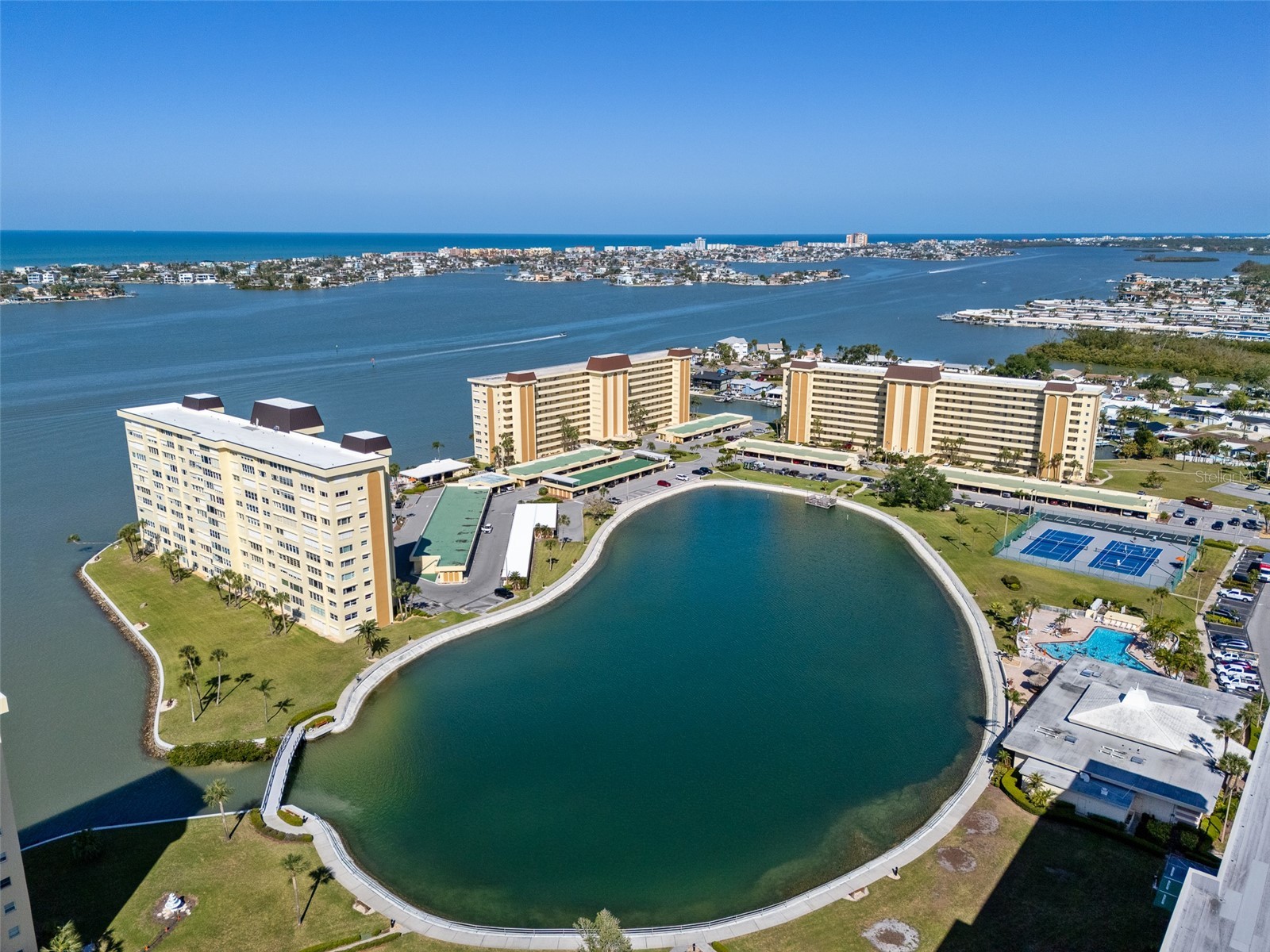 4775 Cove Circle #103 Saint Petersburg FL 33708 - BOCA CIEGA BAY O6398514 image52