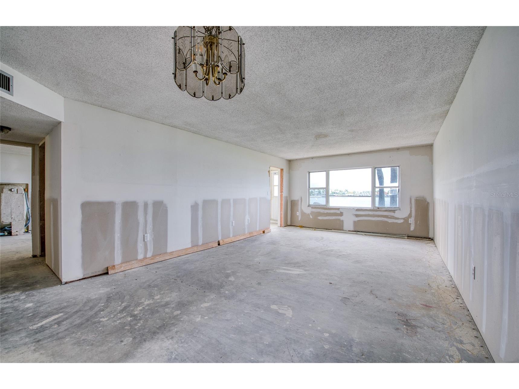 4775 Cove Circle #106 Saint Petersburg FL 33708 TB8496250 image12