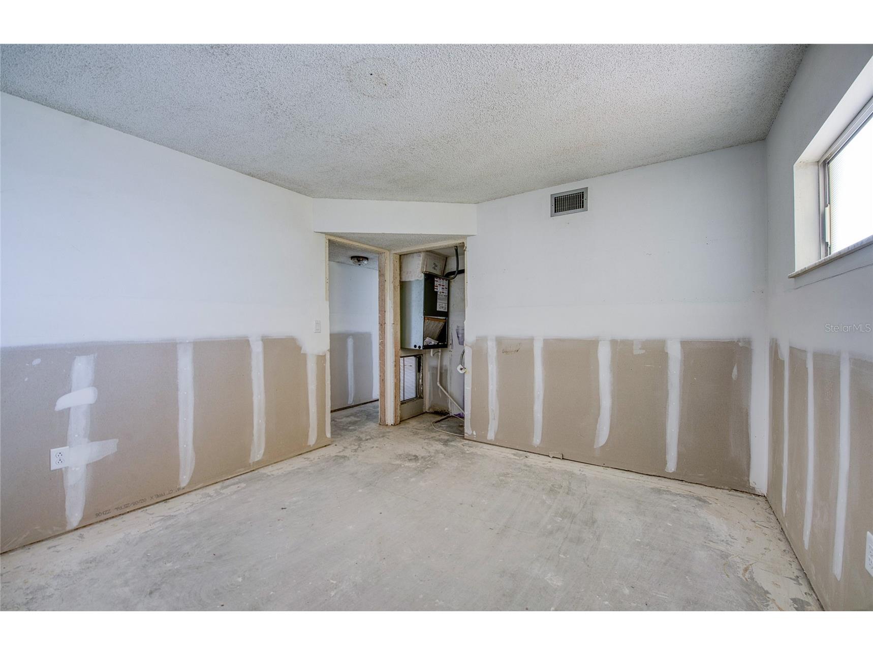 4775 Cove Circle #106 Saint Petersburg FL 33708 TB8496250 image18
