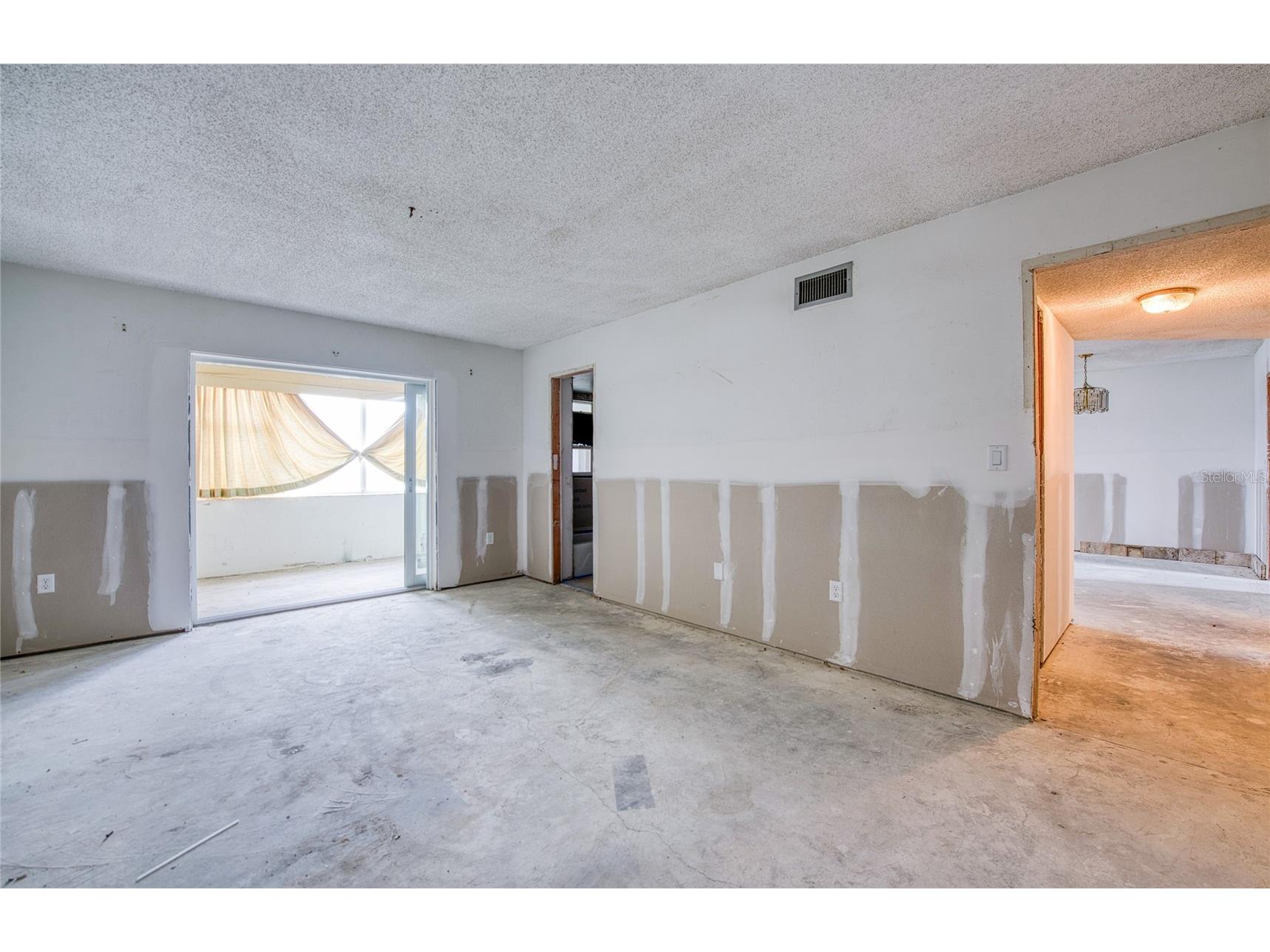 4775 Cove Circle #106 Saint Petersburg FL 33708 TB8496250 image22