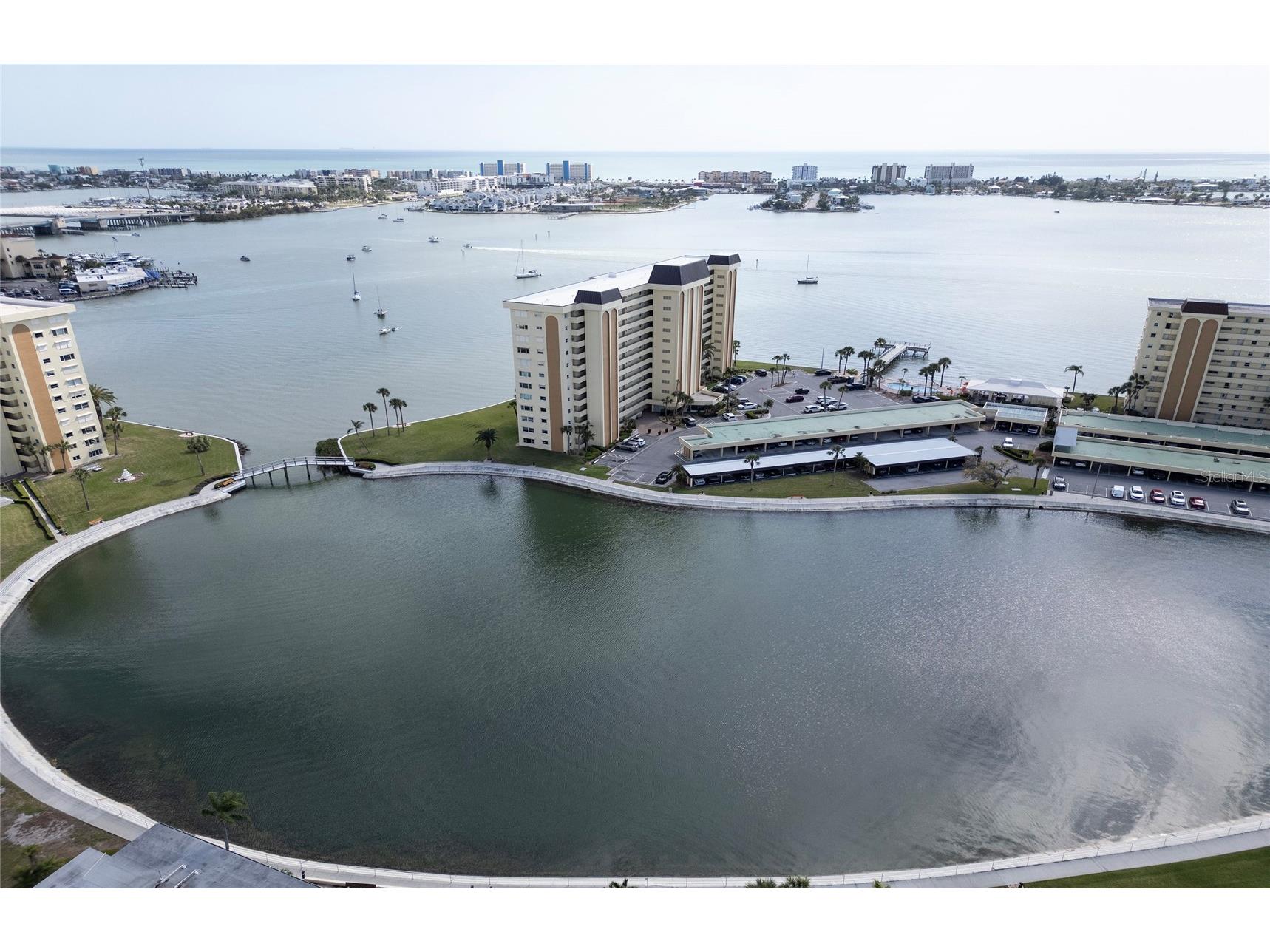 4775 Cove Circle #106 Saint Petersburg FL 33708 TB8496250 image34