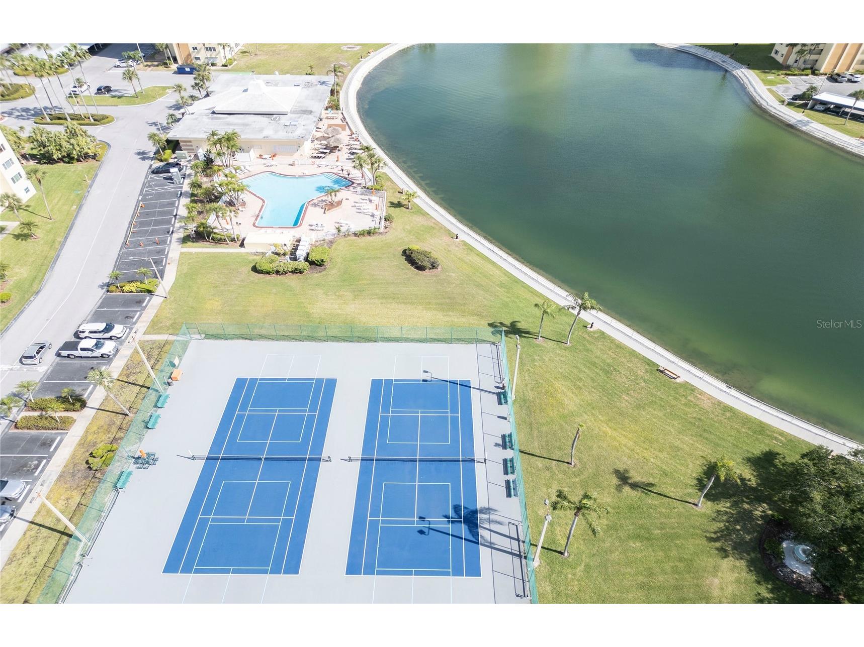 4775 Cove Circle #106 Saint Petersburg FL 33708 TB8496250 image47