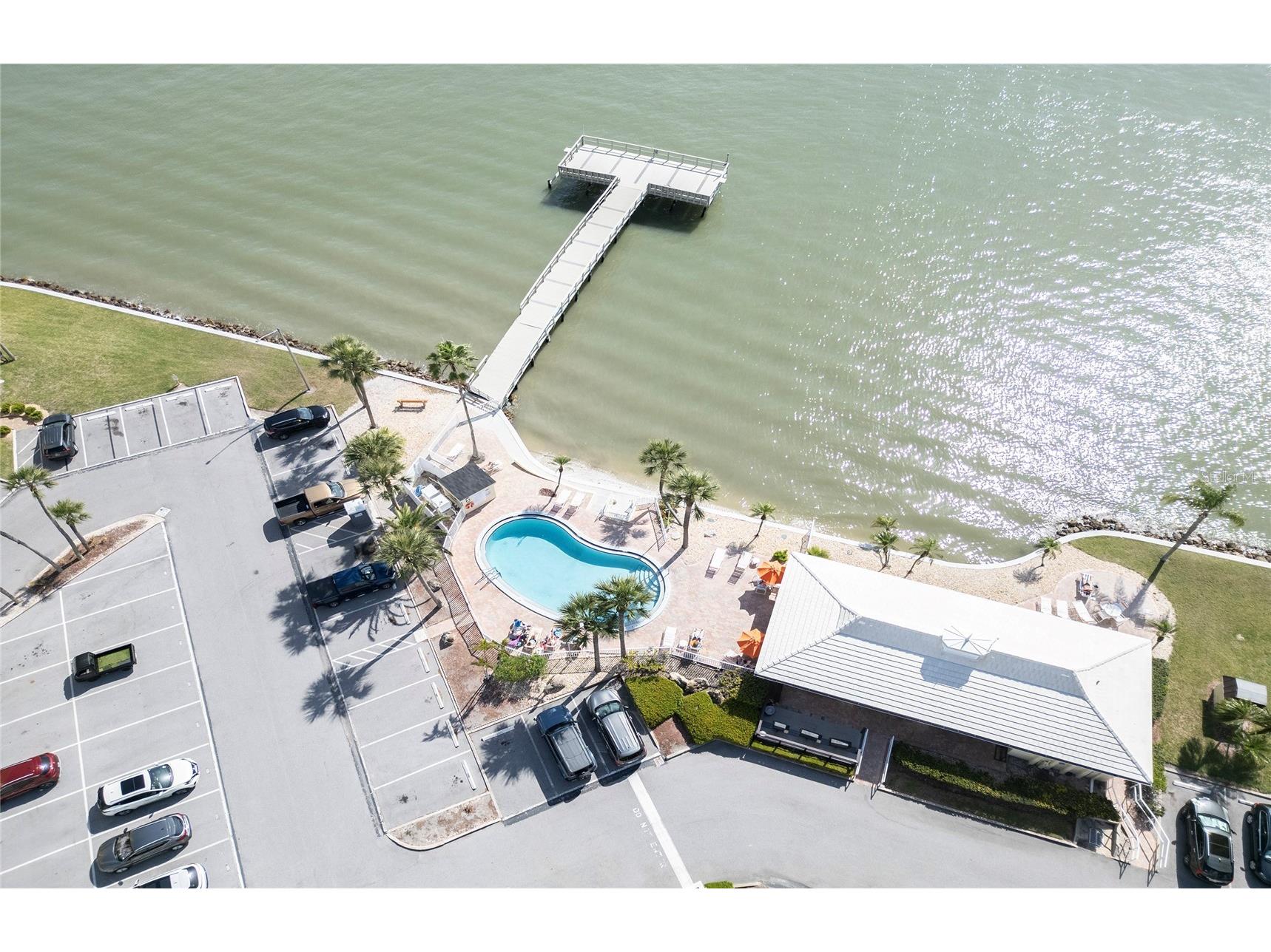 4775 Cove Circle #106 Saint Petersburg FL 33708 TB8496250 image48