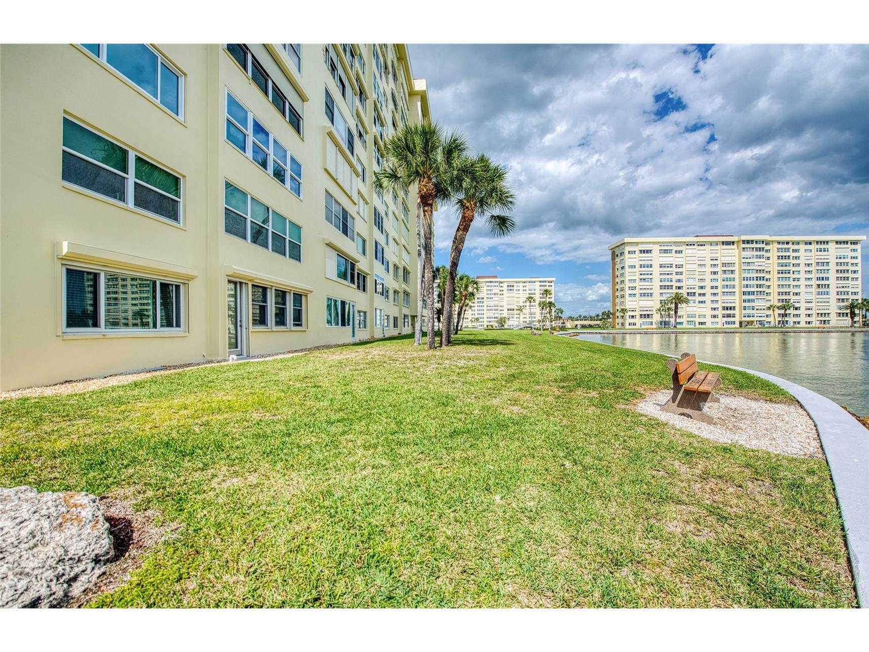 4775 Cove Circle #106 Saint Petersburg FL 33708 TB8496250 image9