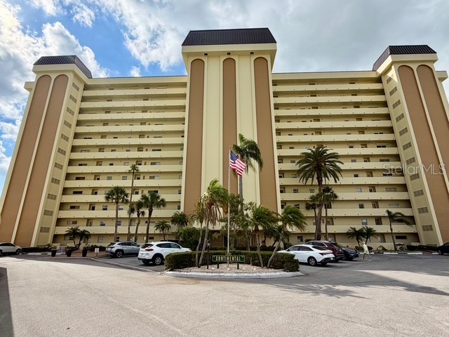 4775 Cove Circle #1102 Saint Petersburg FL 33708 TB8508451 image1