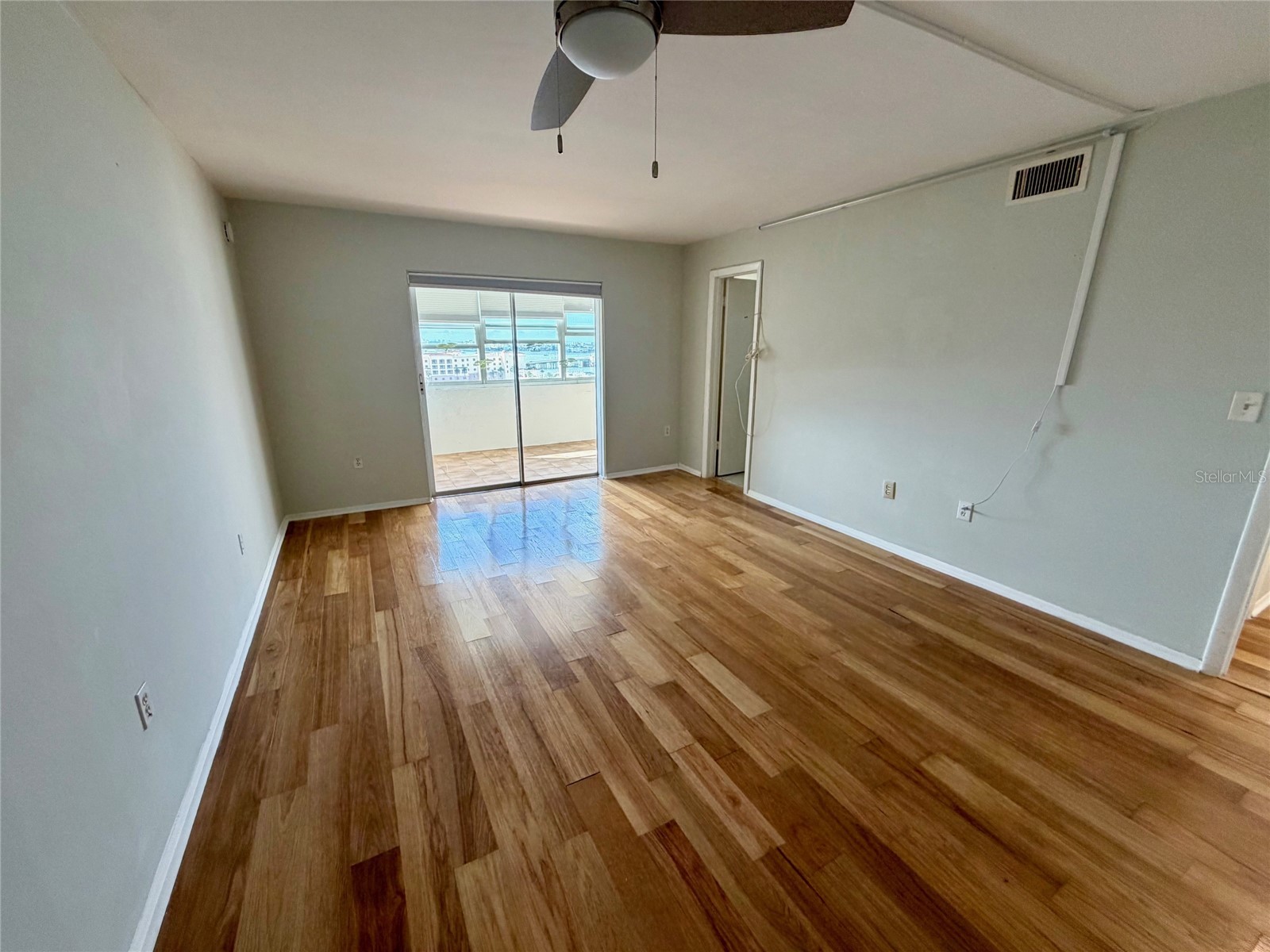 4775 Cove Circle #1102 Saint Petersburg FL 33708 TB8508451 image12